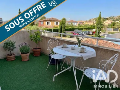 Apartment in Lançon-Provence (13680)