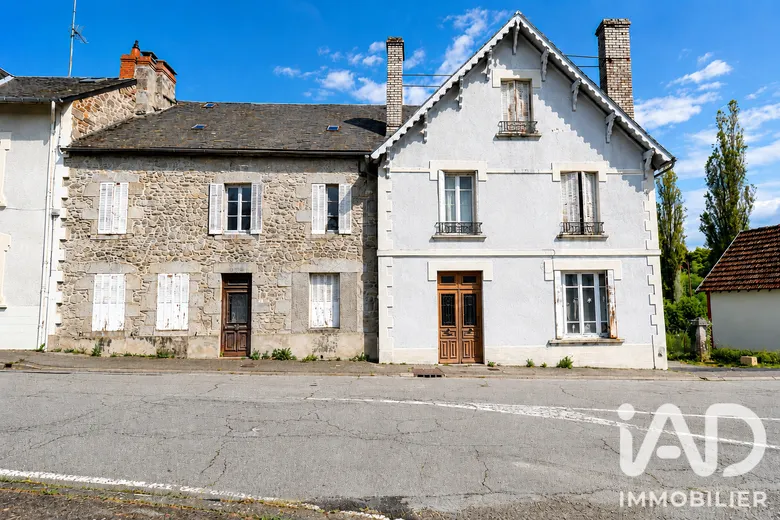 Maison 12 pièces 266 m² · à Neuvic · 266 m² · 115 000 €
