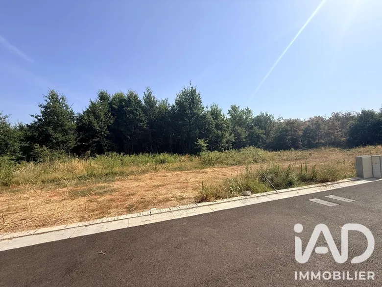 Terrain 335 m² · à Rigarda · 92 500 €