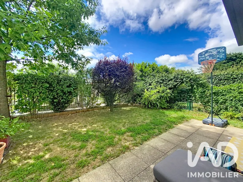 Appartement 4 pièces 79 m² · à Saint-Genis-Laval · 79 m² · 450 000 €