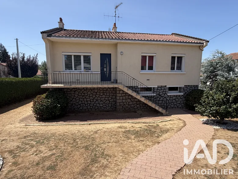 Maison 4 pièces 83 m² · à Secondigny · 83 m² · 138 000 €