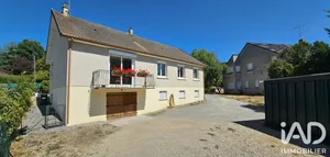 Detached house in Saint-Amand-Montrond (18200)