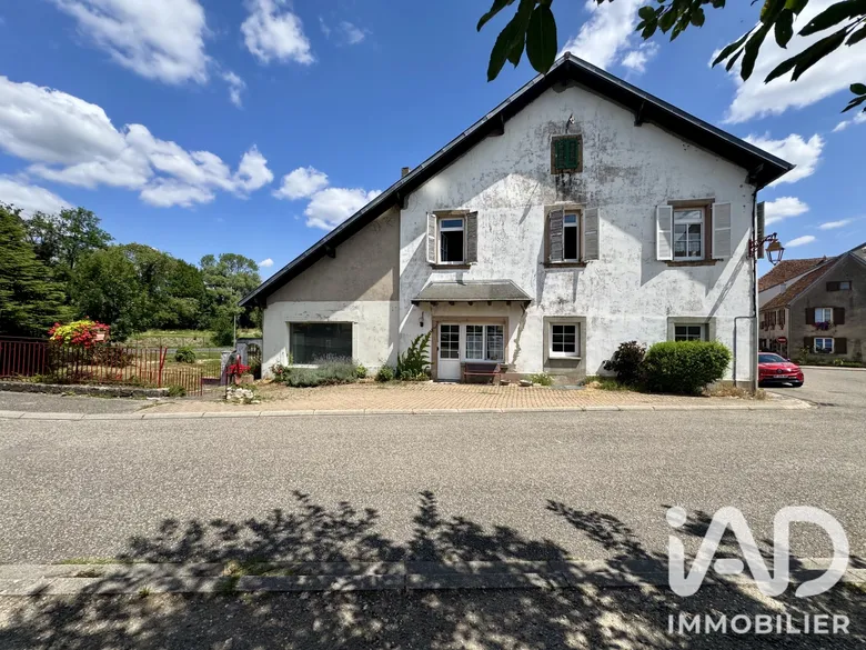 Maison 8 pièces 228 m² · à Fénétrange · 228 m² · 137 000 €