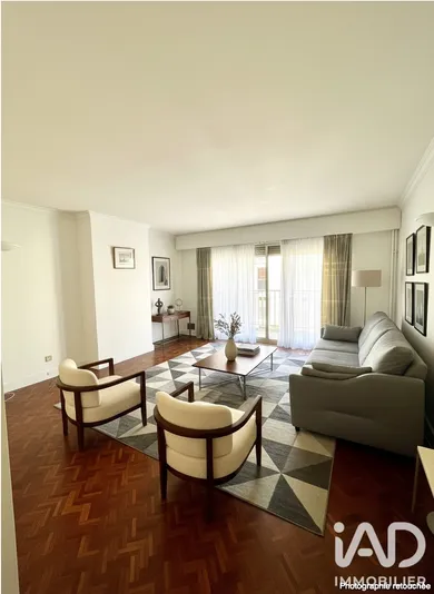 Appartement à Versailles (78000)