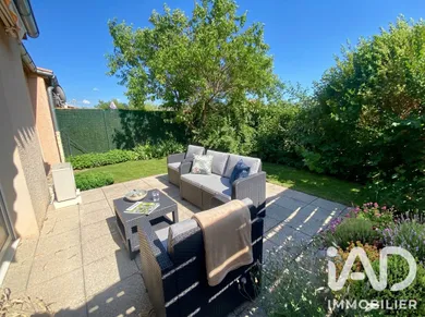 Maison à Laragne-Montéglin (05300)