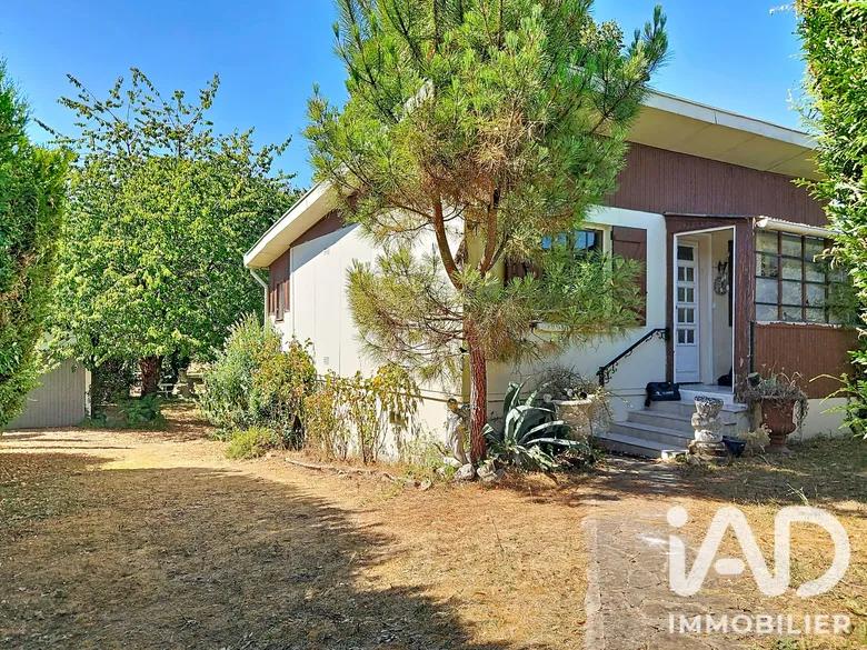 Maison 3 pièces 53 m² · à Charmoy · 52,6 m² · 96 500 €