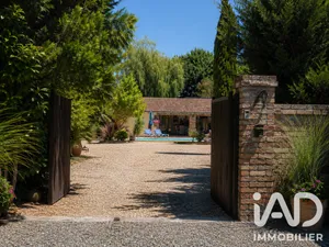 Domaine à Saint-Dizier-les-Domaines (23270)