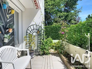 Apartment in Dourdan (91410)