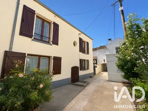 Townhouse in Taverny (95150)