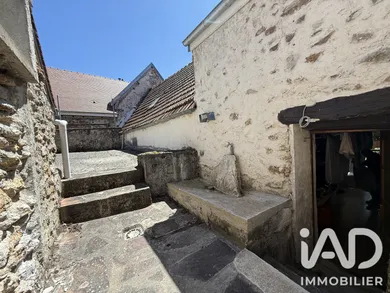 Maison de campagne à Verdelot (77510)
