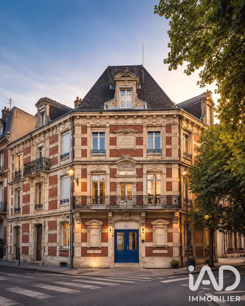 Immeuble 735 m² · à Charleville-Mézières · 735 m² · 669 000 €
