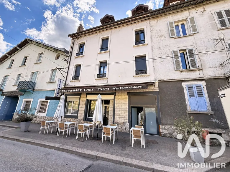 Immeuble 5 pièces 350 m² · à Valserhône · 350 m² · 689 000 €