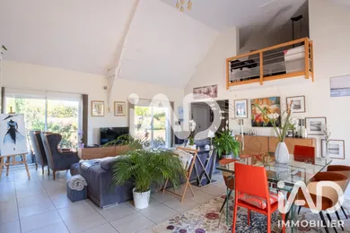 Maison d'architecte à Grez-sur-Loing (77880)