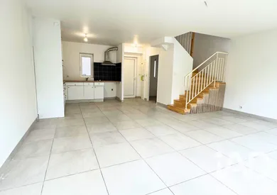 Duplex à Clichy-sous-Bois (93390)