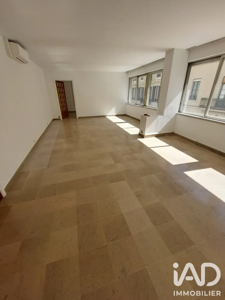 Appartement 3 pièces 113 m² · à Nîmes · 113 m² · 1 050 €/mois