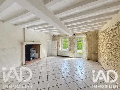 Maison de campagne à Saint-Jean-de-la-Motte (72510)
