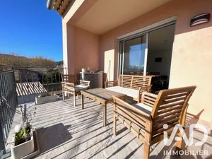 Apartment in Le Plan-de-la-Tour (83120)