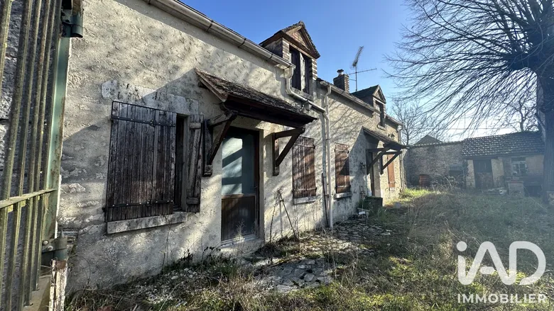 Maison 5 pièces 102 m² · à Préfontaines · 102 m² · 107 000 €
