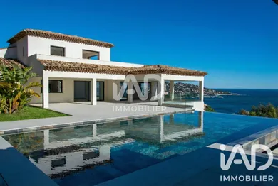 Maison d'architecte à Sainte-Maxime (83120)