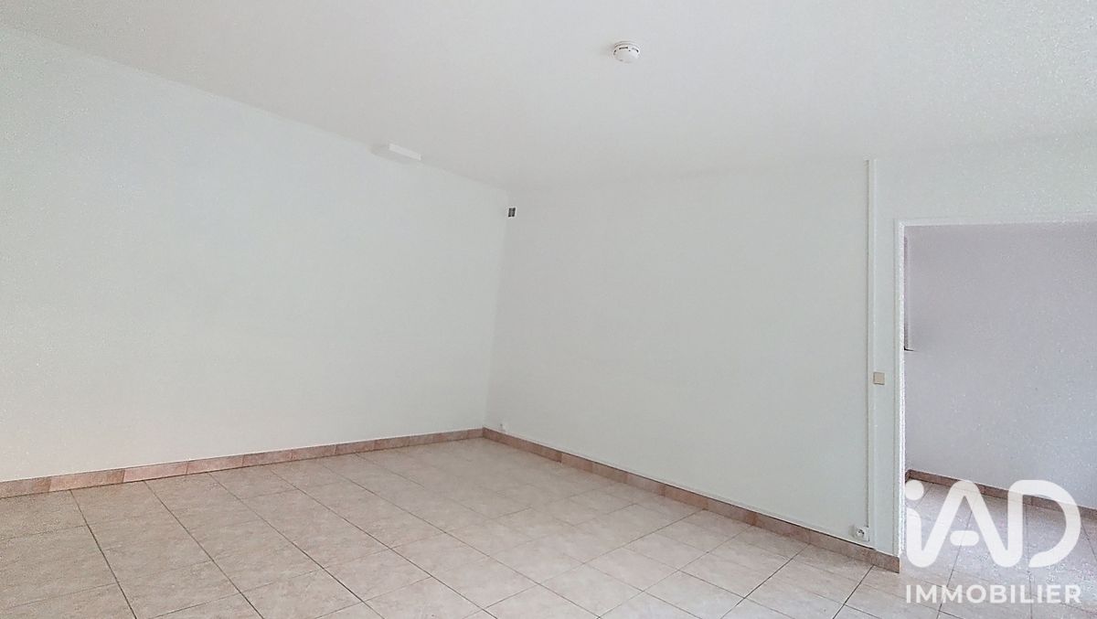 Appartement 1 pièce de 33 m² à Yerres (91330)
