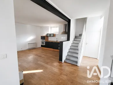 Maison de ville à Montaigu (85600)