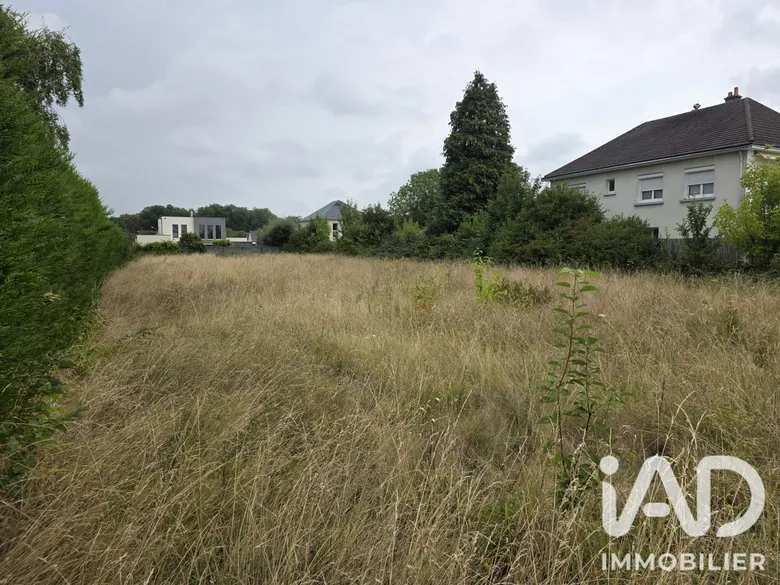 Terrain 1780 m² · à Bâtir À Saint-Avertin · 1 780 m² · 286 000 €