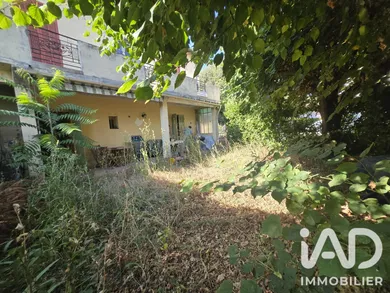 Apartment in Peyrolles-en-Provence (13860)