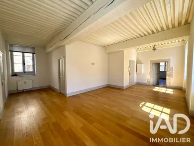 Apartment in Dole (39100)