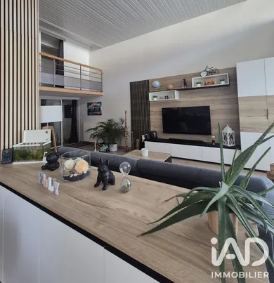 Loft à Saint-Julien-les-Villas (10800)