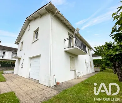 Townhouse in Cahors (46000)