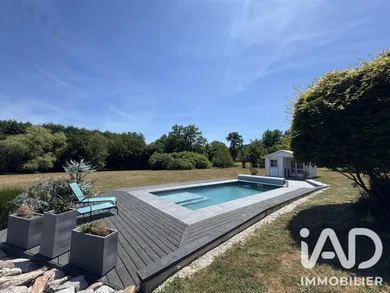 Maison à Saint-Vallier (71230)