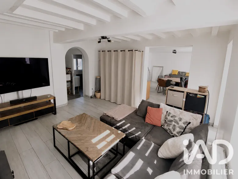 Maison 3 pièces 82 m² · à Les Hogues · 82 m² · 165 000 €