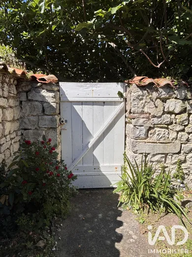 Maison traditionnelle à Nieul-sur-Mer (17137)