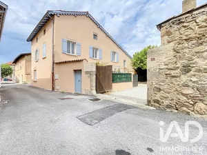 Traditional house in Taluyers (69440)