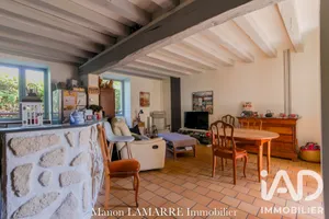 Apartment in Issou (78440)