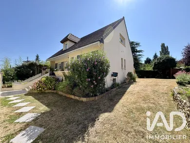 Maison traditionnelle à Villiers-Adam (95840)