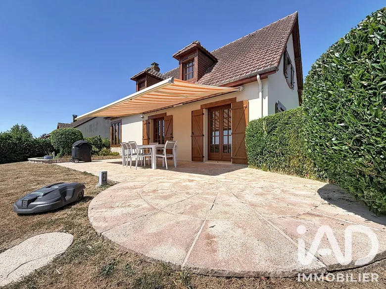 Maison 6 pièces 134 m² · à Saint-Nicolas-de-la-Taille · 134 m² · 288 000 €