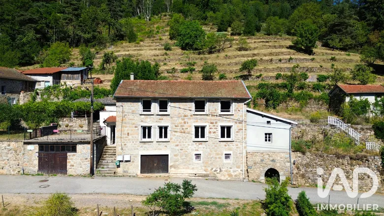 Maison 5 pièces 106 m² · à Saint-Martin-de-Valamas · 106 m² · 146 000 €