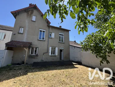 Traditional house in Montluçon (03100)