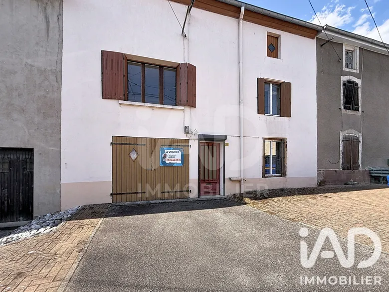 Maison 7 pièces 160 m² · à Vergaville · 160 m² · 45 000 €
