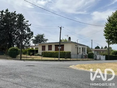 Maison à Saint-Pierre-lès-Nemours (77140)