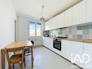 Apartment in Villeurbanne (69100)