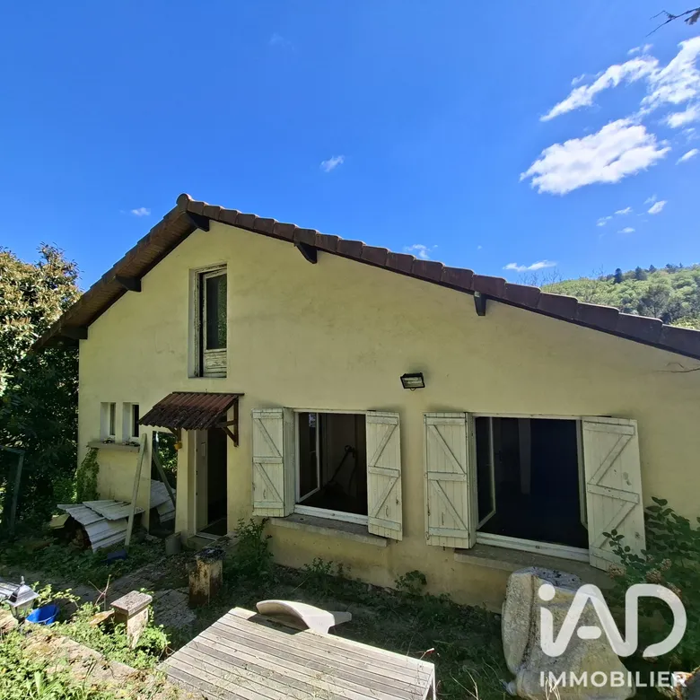 Maison 6 pièces 97 m² · à Laguenne · 97 m² · 86 000 €