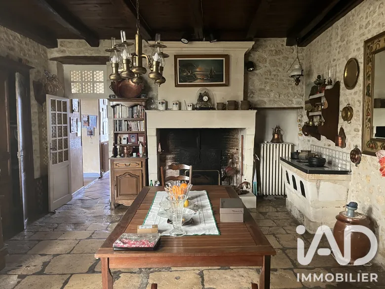 Maison 7 pièces 223 m² · à Le Gua · 223 m² · 347 000 €