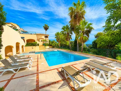 Duplex in Sainte-Maxime (83120)