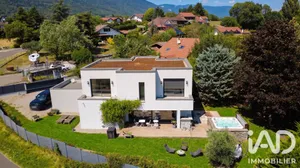 Maison d'architecte à Crozet (01170)