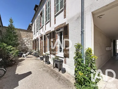 Apartment in Sens (89100)