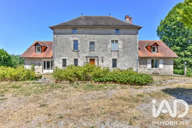 Mansion in Saint-Léonard-de-Noblat (87400)