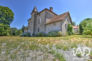 Mansion in Saint-Léonard-de-Noblat (87400)