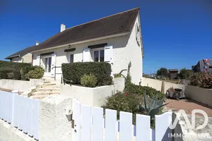 Maison traditionnelle à Bernières-sur-Mer (14990)